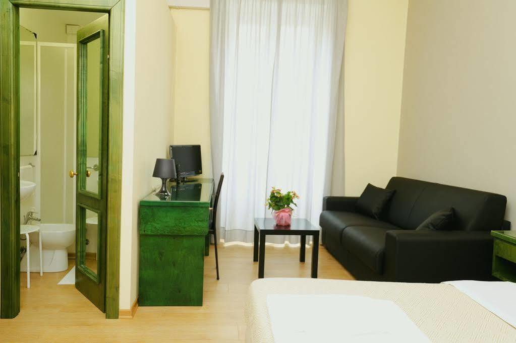 Hotel Suisse Genoa Bagian luar foto
