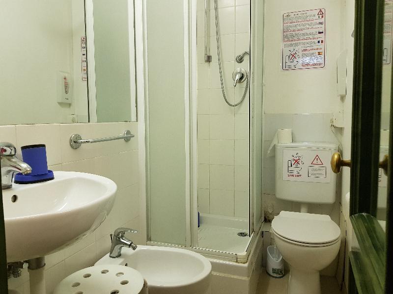Hotel Suisse Genoa Bagian luar foto